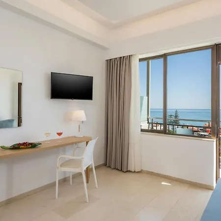 Hermes Sea View Aparthotel Stalós