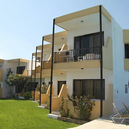 Hermes Sea View Aparthotel 3*