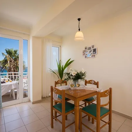 Hermes Sea View Ξενοδοχείο με διαμερίσματα 3*