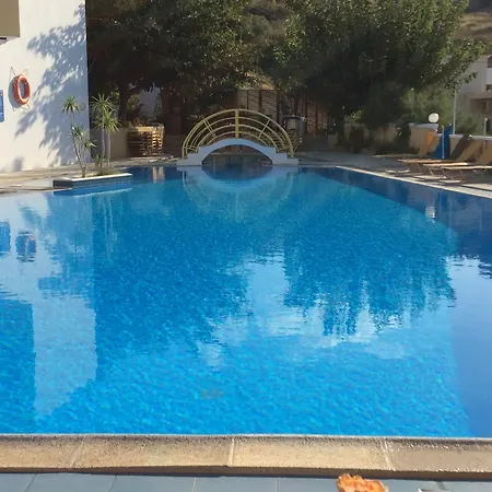Ξενοδοχείο με διαμερίσματα Hermes Sea View 3*
